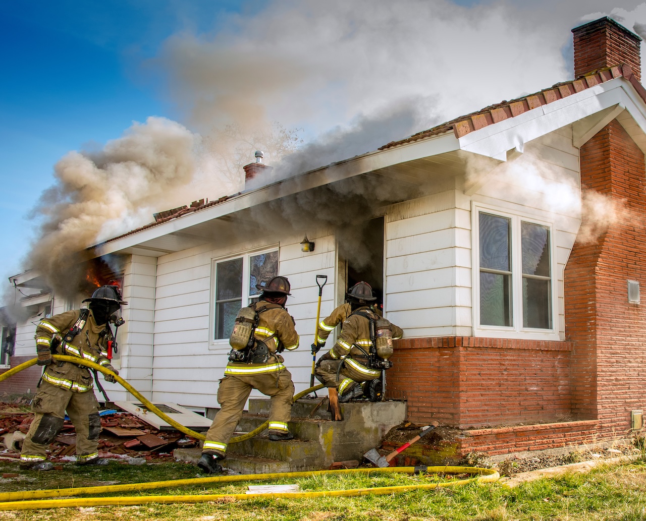 NIOSH Issues Risk Alert on Certain Firefighter SCBA Facepiece Lenses